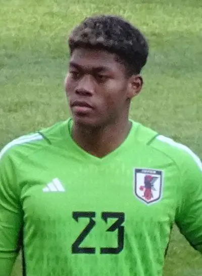 2002 zion suzuki japanese footballer 08 21
