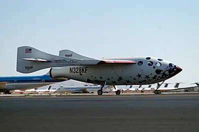 2004 spaceshipone wins the ansari x prize for private spaceflight 10 04