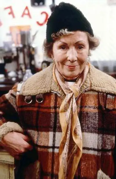 2005 gretchen franklin english actress and dancer born 1911 07 11