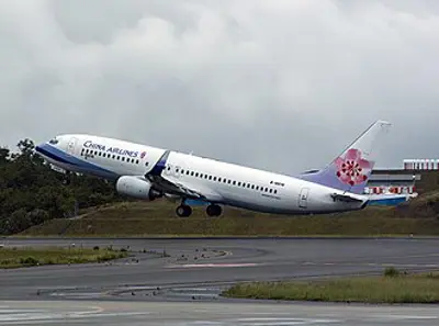 2007 china airlines flight 120 catches fire and explodes after la 08 20