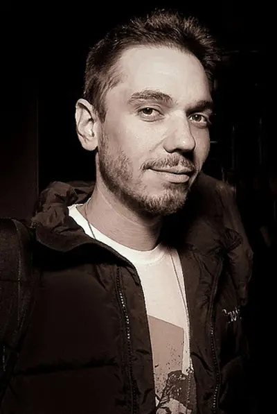 2009 adam goldstein american drummer dj and producer born 197 08 28