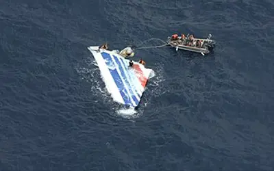 2009 air france flight 447 crashes into the atlantic ocean off th 06 01