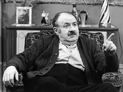 2009 lou jacobi canadian american actor born 1913 10 23