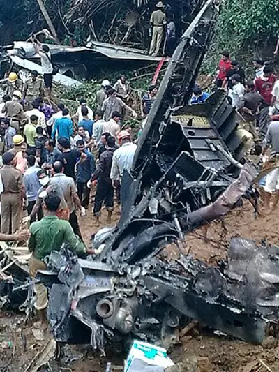 2010 air india express flight 812 a boeing 737 crashes over a cl 05 22