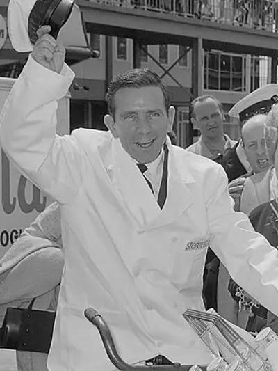 2010 norman wisdom english actor comedian and singer songwrite 10 04