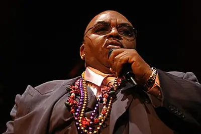 2010 solomon burke american singer songwriter and preacher born 10 10