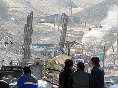 2010 the copiapo mining accident occurs trapping 33 chilean mine 08 05