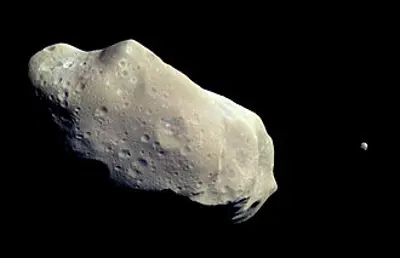 2013 the asteroid 1998 qe2 and its moon make their closest approa 05 31