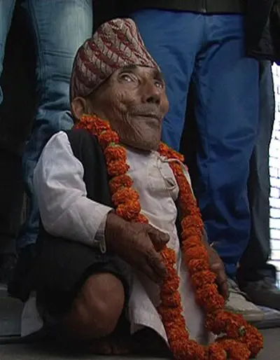 2015 chandra bahadur dangi world record holder for shortest man 09 03