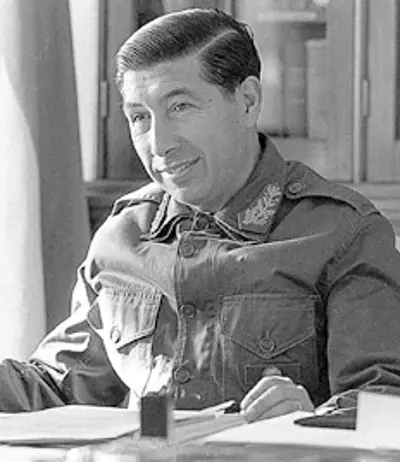 2015 mario benjamin menendez argentinian general and politician 09 18