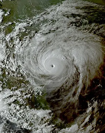 2017 hurricane harvey makes landfall in texas as a powerful categ 08 25
