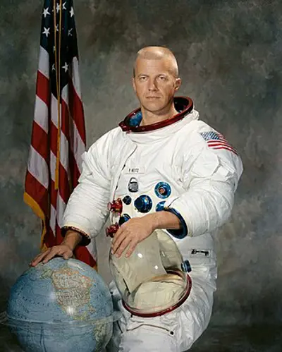 2017 paul weitz american astronaut born 1932 10 22