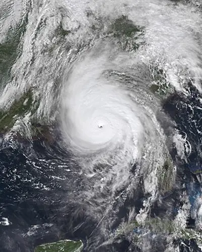 2018 hurricane michael makes landfall in the florida panhandle as 10 10