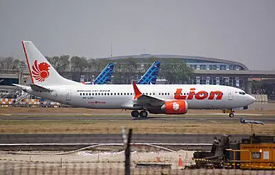 2018 lion air flight 610 a boeing 737 max crashes after taking 10 29