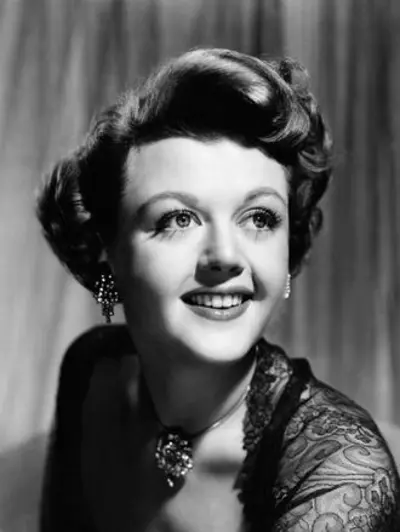 2022 angela lansbury english american actress singer and produ 10 11