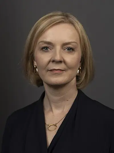 2022 liz truss steps down as british prime minister and leader of 10 20