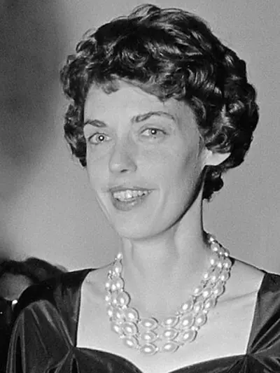 2024 tonke dragt dutch childrens writer and illustrator born 1 07 12
