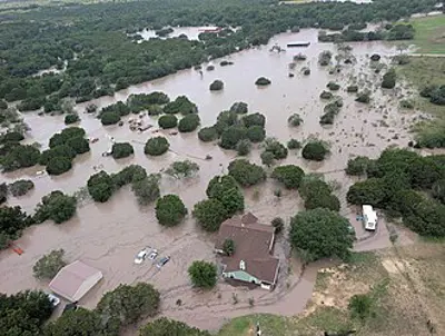 2025 a devastating flood strikes the texas hill country killing 07 04