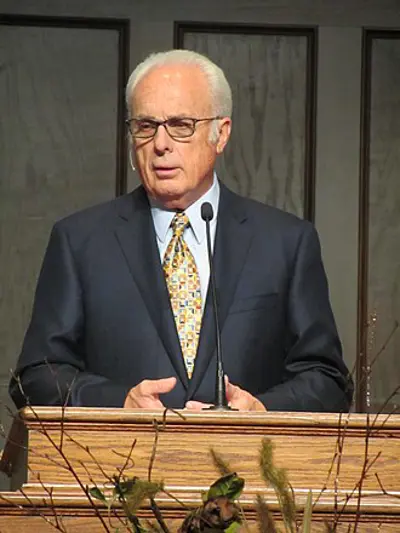 2025 john macarthur american evangelical preacher born 1939 07 14