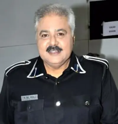 2025 satish shah indian actor and comedian born 1951 10 25